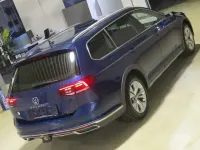 Gebraucht VW Passat Alltrack 200 PS (147 kW) 2023 Aquamarinblau metallic Kombi