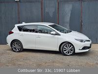 Gebraucht Toyota Auris Executive 111 PS (81 kW) 2016 Weiß Limousine