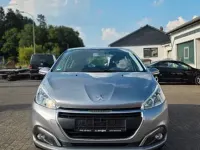 Gebraucht Peugeot 208 Active 102 PS (75 kW) 2019 Grau Kleinwagen
