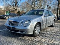 Second-hand Mercedes E200 163 CP (119 kW) 2003 Argintiu Berlinǎ