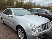 Gebraucht Mercedes E320 224 PS (164 kW) 2002 Silber Limousine