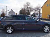Gebraucht VW Passat Comfortline 120 PS (88 kW) 2016 Grau Kombi