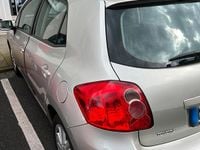 Gebraucht Toyota Auris 124 PS (91 kW) 2007 Silber Kleinwagen