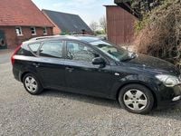 Używany Kia Ceed 2009 Czarny Hatchback
