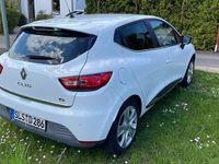 Gebraucht Renault Clio IV Luxe 90 PS (66 kW) 2015 Weiß Kleinwagen