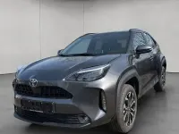 Neu Toyota Yaris Cross 130 PS (95 kW) 2026 Grau SUV