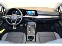 Gebraucht VW Golf VIII Active 131 PS (96 kW) 2023 Pure white Kombi