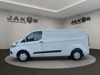 Używany Ford 300 Trend 105 KM (77 kW) 2022 Biały Minivan