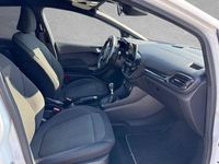Gebraucht Ford Fiesta ST-Line 101 PS (74 kW) 2018 Weiß Kleinwagen