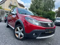 Gebraucht Dacia Sandero Stepway 84 PS (61 kW) 2011 Rot Limousine