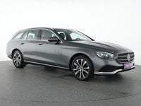 Gebraucht Mercedes E300 Avantgarde 306 PS (225 kW) 2022 Selenitgrau Limousine