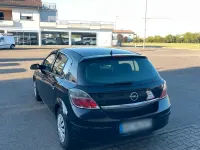 Gebraucht Opel Astra 89 PS (65 kW) 2009 Schwarz Kleinwagen