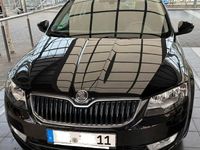 Gebraucht Skoda Octavia Elegance 105 PS (77 kW) 2014 Schwarz Kleinwagen