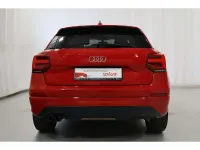Gebraucht Audi Q2 Sport 150 PS (110 kW) 2018 Tangorot SUV