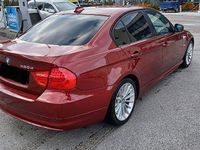 Gebraucht BMW 320 184 PS (135 kW) 2011 Rot Limousine