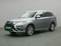 Gebraucht Mitsubishi Outlander P-HEV Plus 203 PS (149 kW) 2016 Platinum grau Limousine