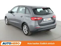 Gebraucht Mercedes B200 Style 150 PS (110 kW) 2019 Grau Kleinwagen