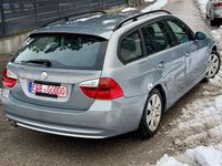 Second-hand BMW 320 163 CP (119 kW) 2006 Albastru Break