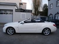 Gebraucht Mercedes E200 210 PS (154 kW) 2011 Weiß Cabrio