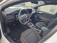 Neu Ford Focus ST-Line X 155 PS (114 kW) 2025 Weiß Limousine