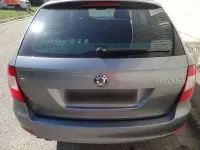 Gebraucht Skoda Superb 140 PS (102 kW) 2012 Silber Kombi