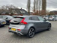 Gebraucht Volvo V40 Business Edition 120 PS (88 kW) 2015 Grau Kombi