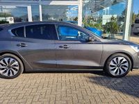 Gebraucht Ford Focus Cool & Connect 125 PS (91 kW) 2018 Magneticgrau Limousine