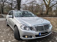 Gebraucht Mercedes E200 184 PS (135 kW) 2009 Silber Limousine