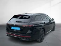 Gebraucht VW Passat R-line 272 PS (200 kW) 2025 Grenadillschwarz metallic Kombi