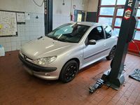 Gebraucht Peugeot 206 88 PS (64 kW) 2004 Silber Kleinwagen