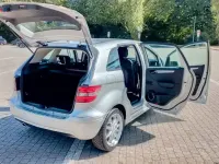 Gebraucht Mercedes B180 116 PS (85 kW) 2012 Silber Kleinwagen