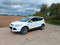 Gebraucht Ford Kuga Titanium 163 PS (119 kW) 2013 Weiß SUV