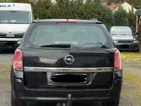 Gebraucht Opel Astra 105 PS (77 kW) 2005 Schwarz Kombi