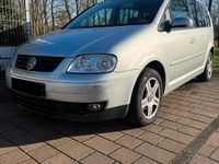 Gebraucht VW Touran 140 PS (102 kW) 2004 Grau Van / Kleinbus