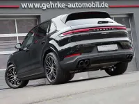 Second-hand Porsche Cayenne 354 CP (260 kW) 2025 Negru SUV
