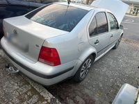 Gebraucht VW Bora 140 PS (102 kW) 1999 Silber Limousine