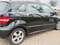 Gebraucht Mercedes B150 95 PS (69 kW) 2009 Schwarz Van / Kleinbus