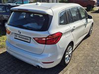 Gebraucht BMW 220 Gran Tourer 190 PS (139 kW) 2020 Mineralweiss metallic Van / Kleinbus