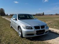 Gebraucht BMW 320 150 PS (110 kW) 2005 Silber Limousine