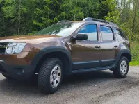 Używany Dacia Duster 105 KM (77 kW) 2010 Brązowy SUV