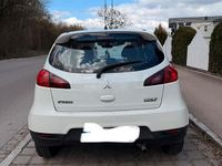 Gebraucht Mitsubishi Colt 75 PS (55 kW) 2010 Weiß Kleinwagen