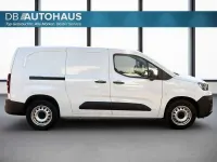 Gebraucht Peugeot Partner Premium 102 PS (75 kW) 2023 Weiß Van / Kleinbus