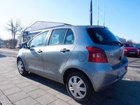 Gebraucht Toyota Yaris Cool 69 PS (50 kW) 2007 Medium silver metallic Kleinwagen