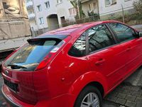Gebraucht Ford Focus Ghia 116 PS (85 kW) 2005 Rot Limousine