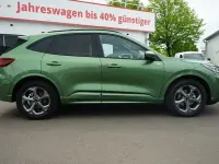 Gebraucht Ford Kuga ST-Line 186 PS (136 kW) 2025 Burstinggreenmet. SUV