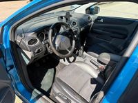 Gebraucht Ford Focus Titanium 101 PS (74 kW) 2008 Blau Kombi