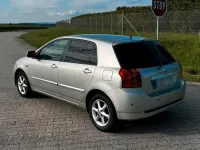 Używany Toyota Corolla 110 KM (80 kW) 2005 Srebrny Hatchback