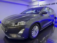 Gebraucht Ford Focus Titanium 120 PS (88 kW) 2019 Grau Kombi