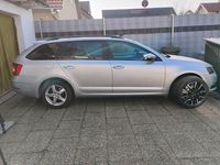 Gebraucht Skoda Octavia Ambition 150 PS (110 kW) 2019 Grau Kombi