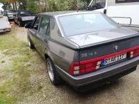Używany Alfa Romeo 75 120 KM (88 kW) 1991 Szary Sedan/Limuzyna